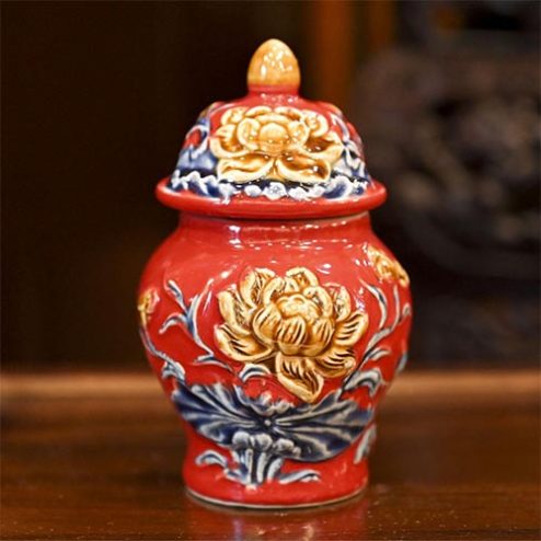 Choé Thờ Bát Tràng Men Đỏ Đắp Nổi Hoa Sen DT752