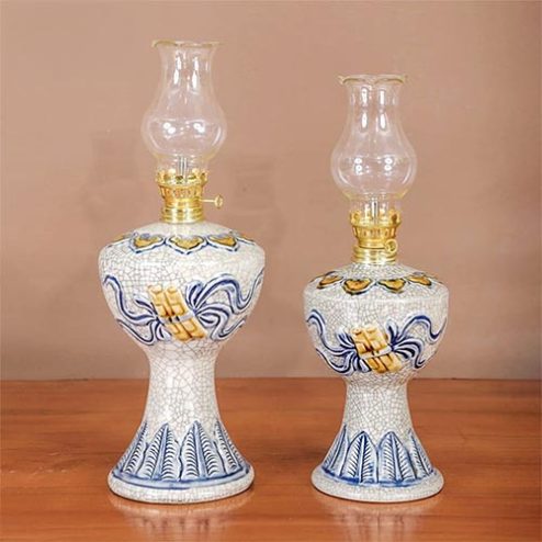 Đèn Thờ Dầu Men Rạn Đắp Nổi Mẫu Cuốn Thư DT762