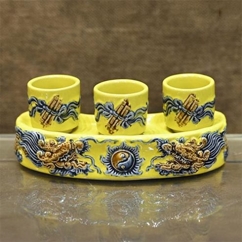 Kỷ Chén Cong Men Vàng Đắp Nổi Bát Tràng DT789