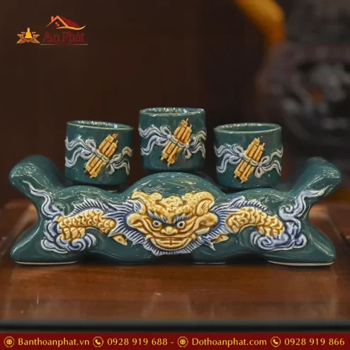 ky chen ngai xanh dap noi gom su bat trang dt79000006