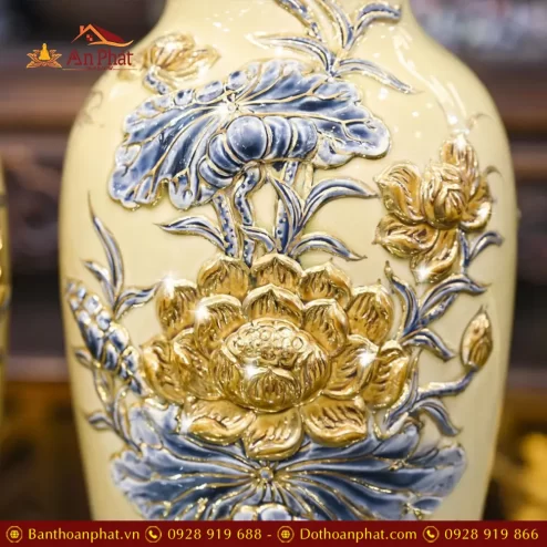 loc binh bat trang gom hoang tho dap noi hoa sen ve vang dt73400005