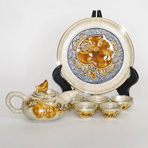 Ấm Chén Trà Thờ Cao Cấp Bát Tràng Men Rạn Đắp Nổi Vẽ Vàng DT847