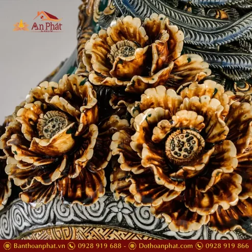 lo loc binh phuc loc tho kenh men mau xanh dap noi bat trang dt93200003