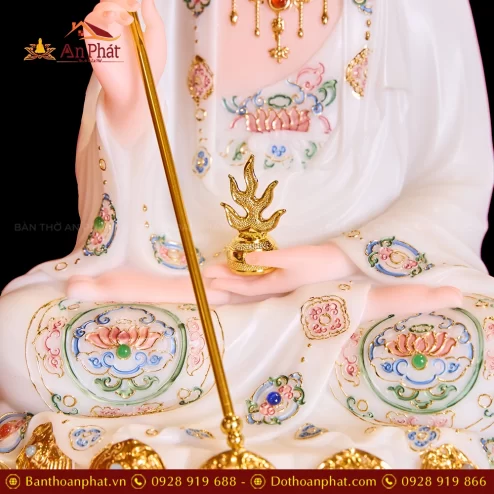 Tuong Dia Tang Toa Dai Sen Trang Ve Gam T2320 5