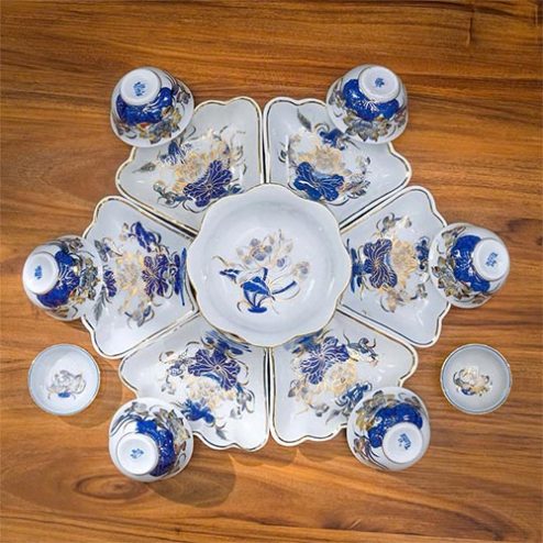 Bộ Bát Đĩa Thờ Hoa Mặt Trời Men Lam Vẽ Vàng Cao Cấp DT1067