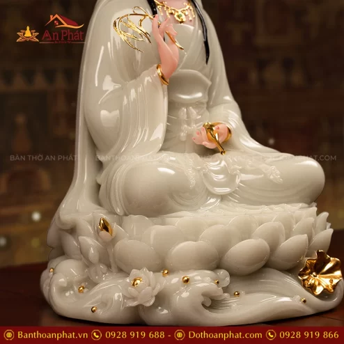 Tuong Quan Am Thach Anh Men Xanh Ngoc Bao T2400 5