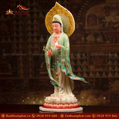 Tượng Quan Thế Âm Bồ Tát đứng bằng đá đẹp