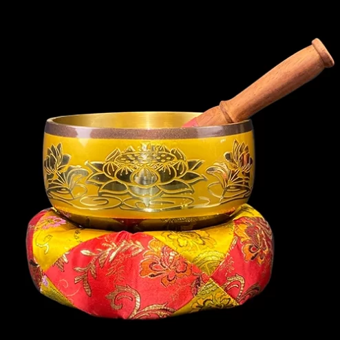 Chuông đồng vàng khắc hoa sen AK11225