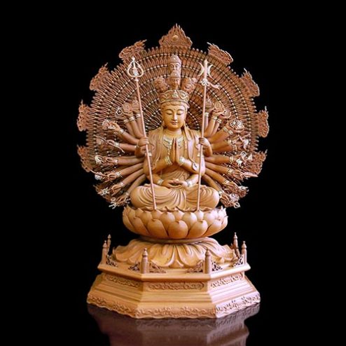 Tượng Thiên Thủ Thiên Nhẫn Gỗ Long Não Nhập Khẩu Dáng Ngồi Cao Cấp T2672